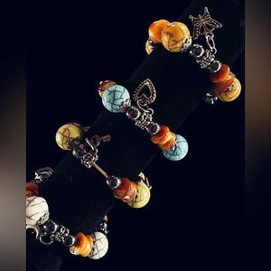 Stretchy Bracelet l Howlite Marble Bead l Charm l Butterfly Key Dolphin Heart